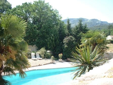 gite piscine provence